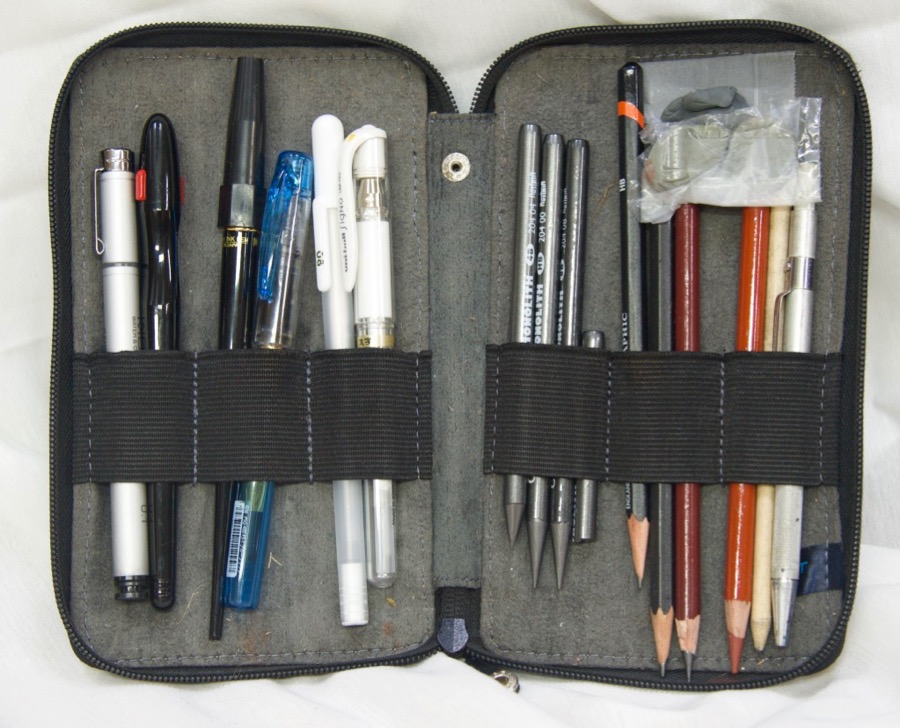 My Current Field Sketching Kit: Dry Media – SketchWild